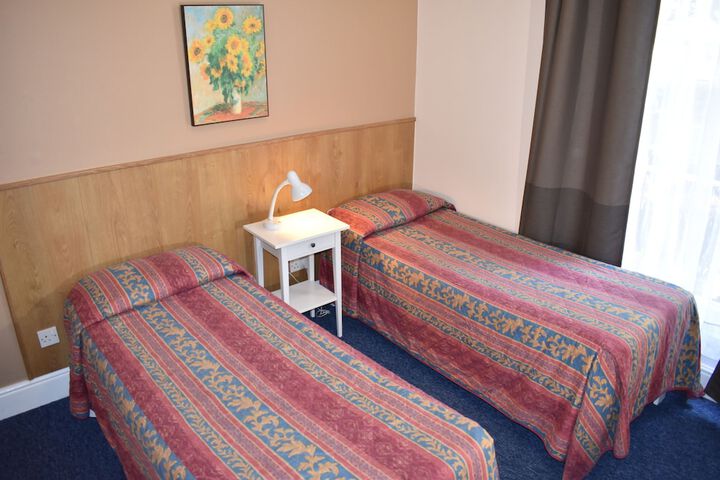Room 20 of 40