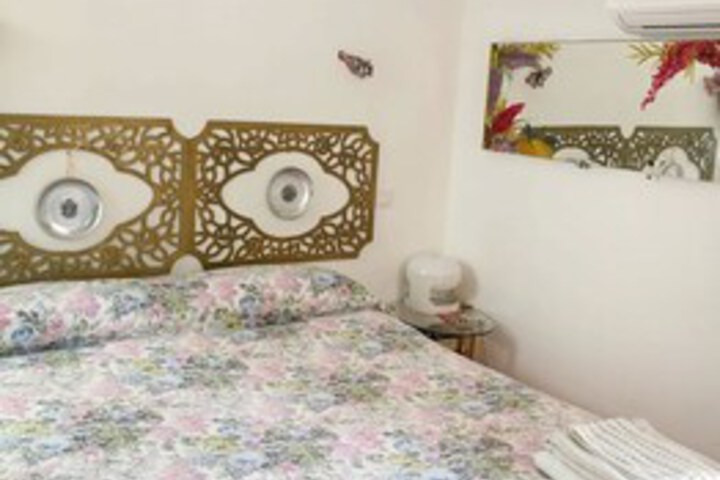 Room 92 of 107