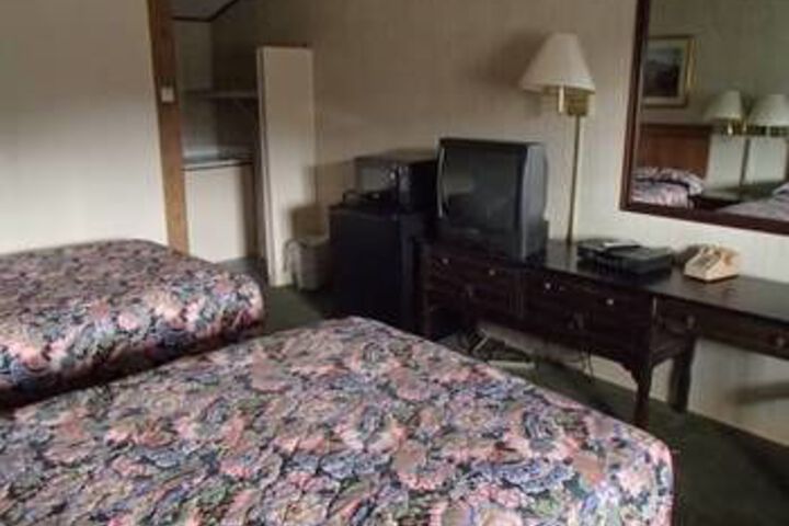 Room 7 of 17
