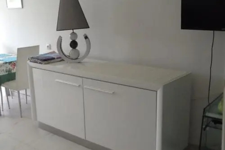 Room 4 of 26