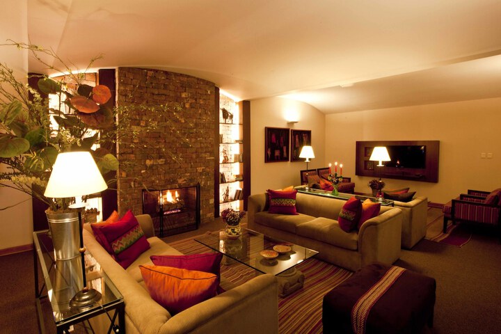 Guest Lobby