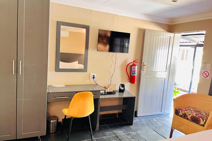 Room 67 of 275