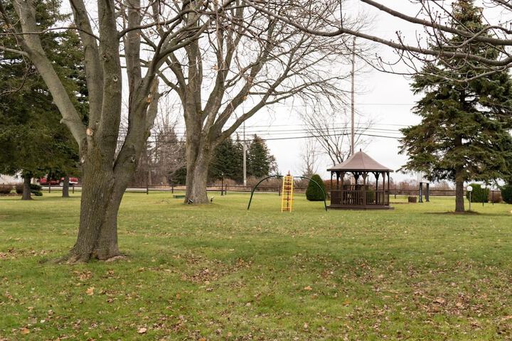 Property Grounds 18 of 22