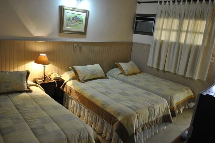 Room 10 of 35