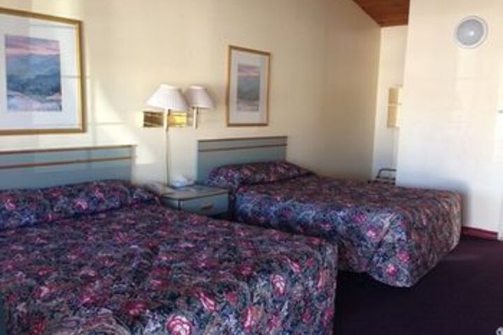 Room 8 of 23