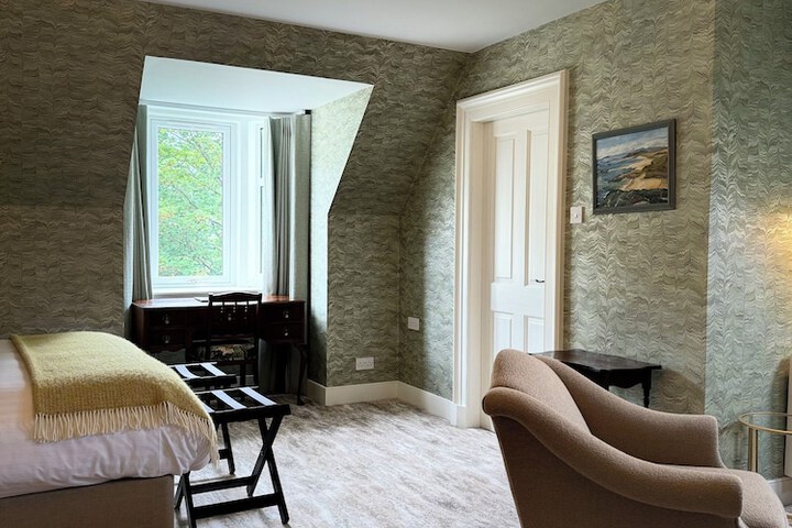 Room 9 of 52