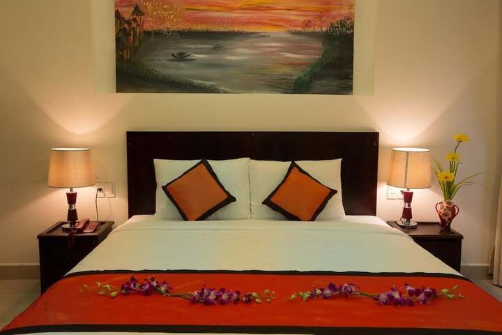 Room 3 of 17