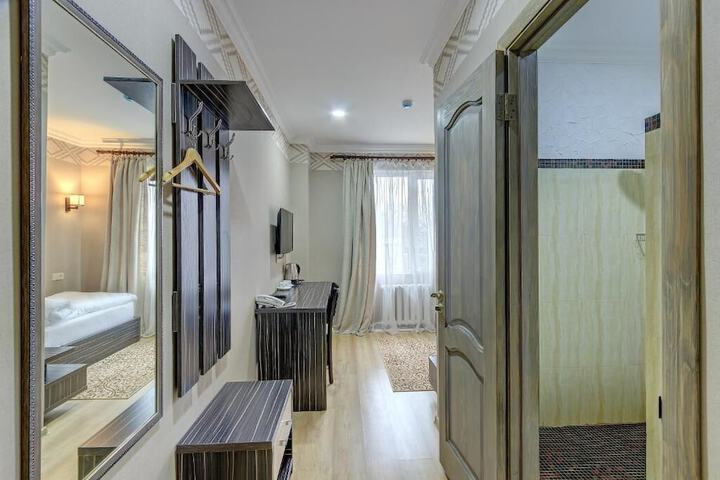 Room 3 of 57