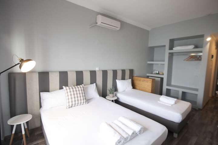 Room 6 of 56