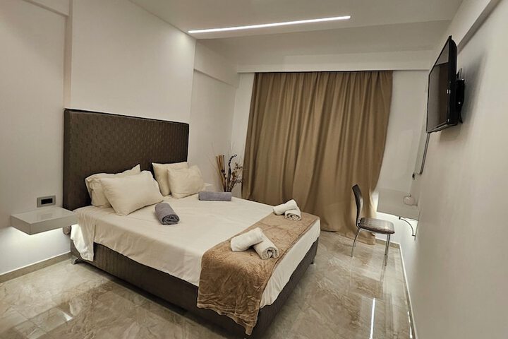 Room 19 of 114