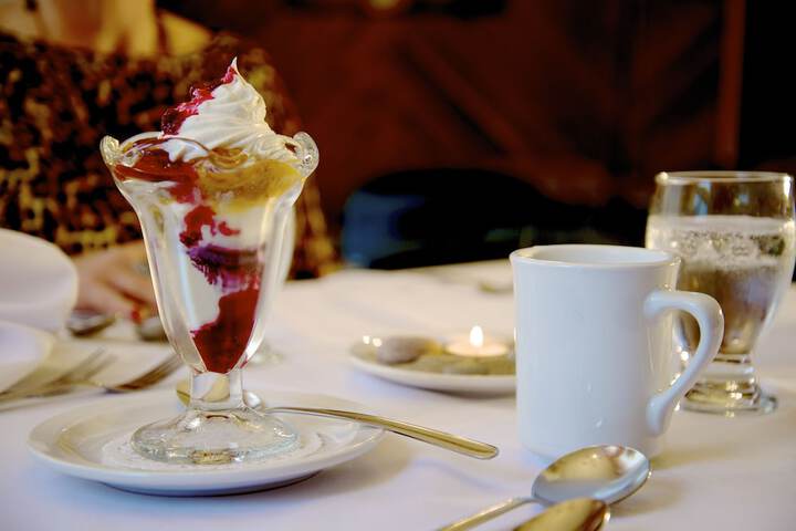 Dining Photos