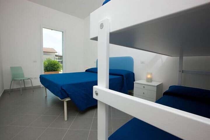 Room 10 of 47