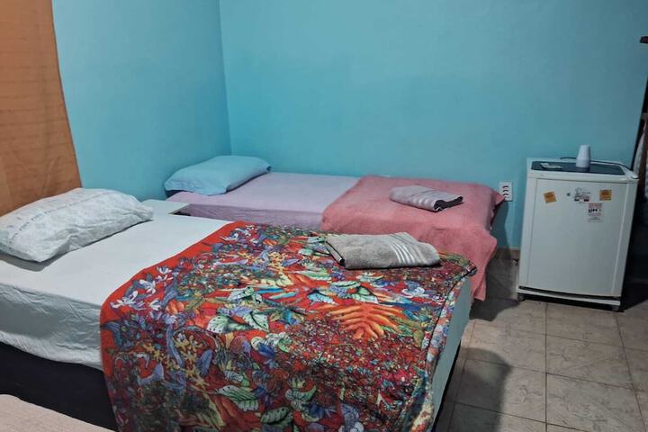 Room 6 of 19