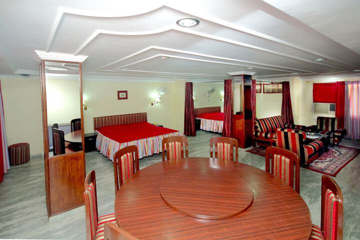 Room 9 of 50