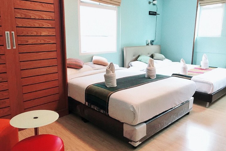 Room 19 of 32