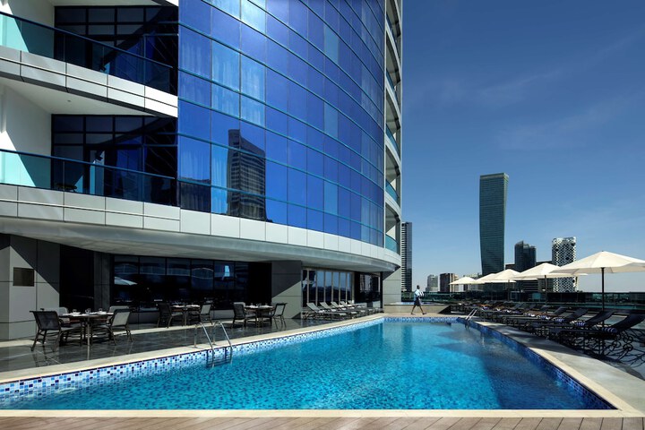 Pool 75 of 277