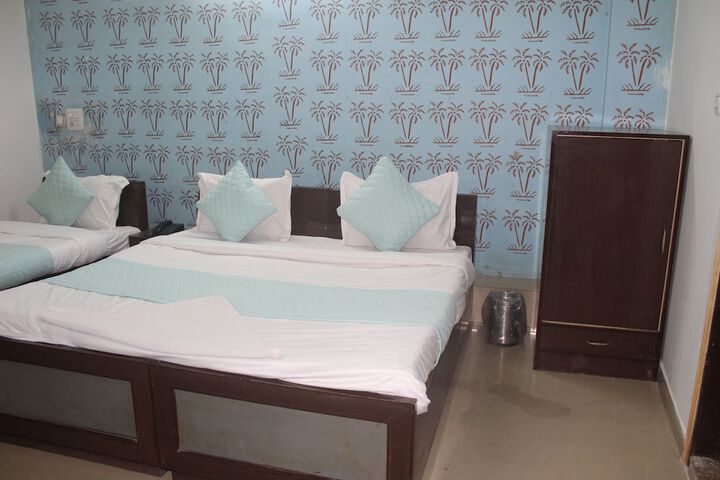 Room 15 of 21