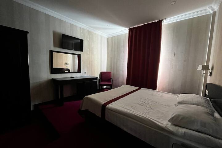 Room 29 of 70