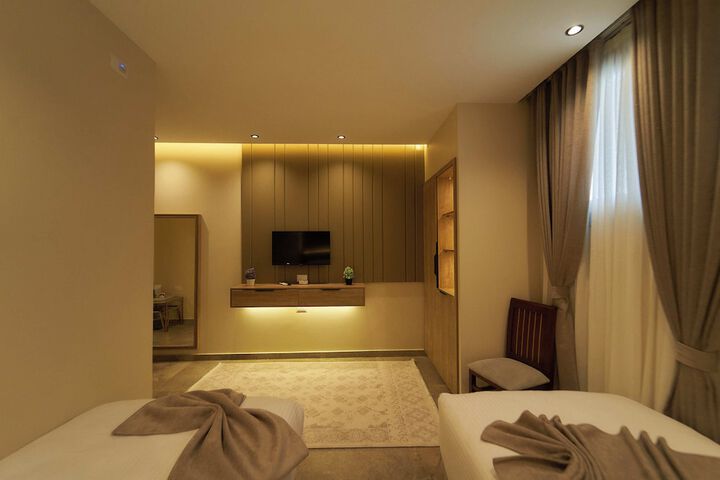Room 62 of 148