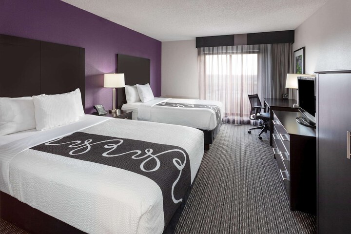 Double Bed Accessible (2 of 9)