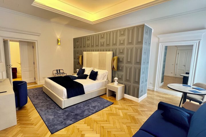 Room 19 of 59