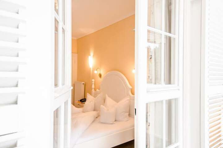 Room 9 of 55