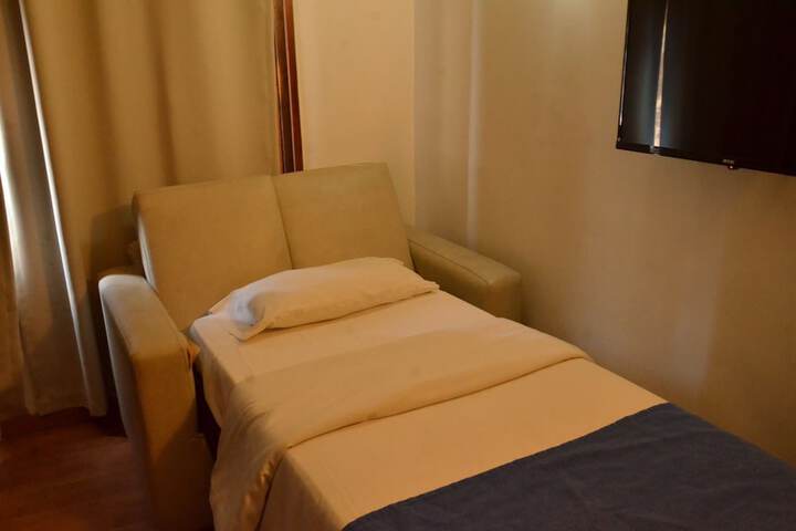 Room 42 of 60