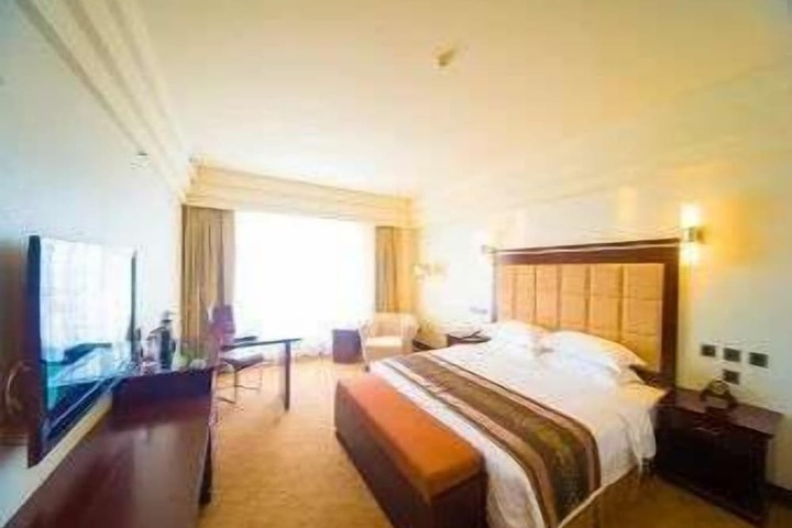 Room 17 of 44