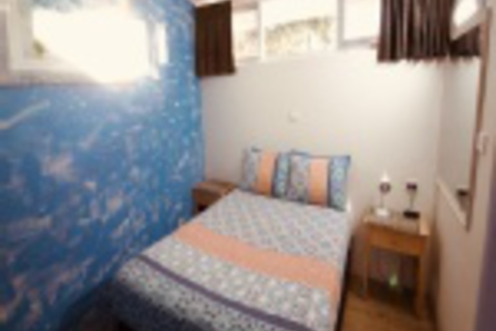 Room 73 of 228