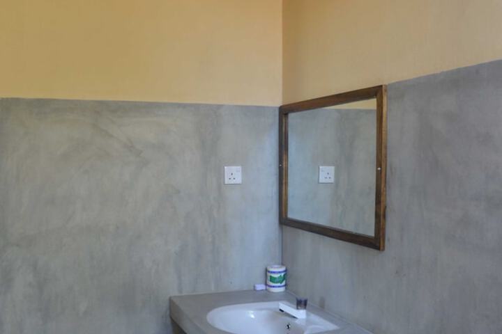 Room 14 of 30