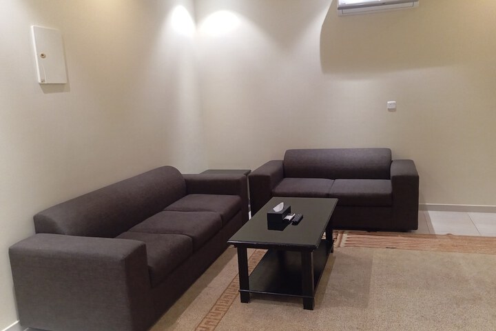 Room 14 of 25