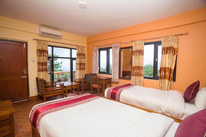 Room 21 of 83