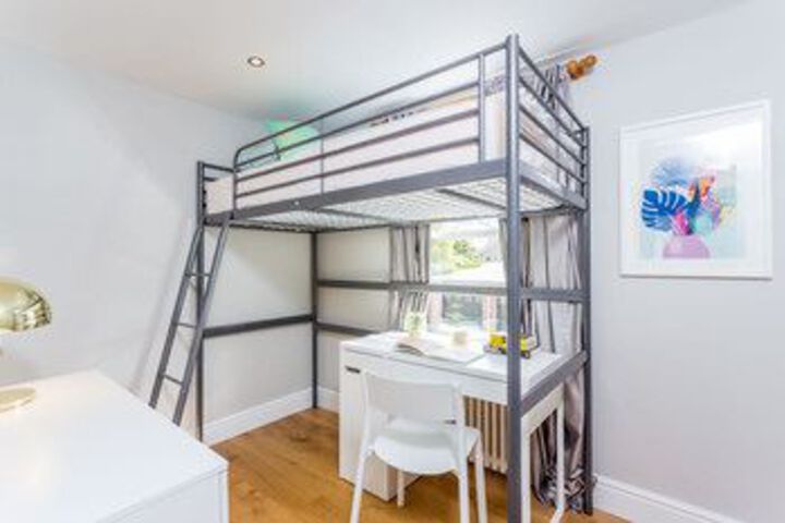 Room 7 of 20
