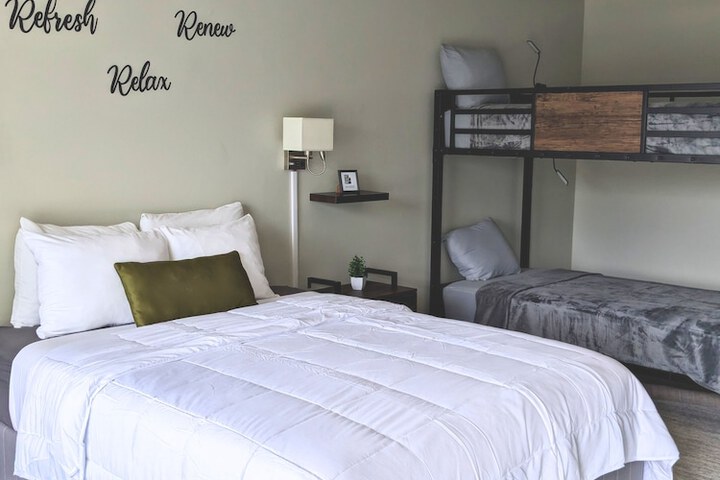 Room 8 of 27