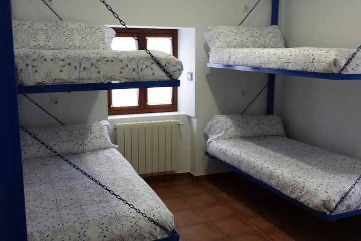 Room 7 of 13