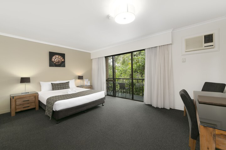 Room 3 of 23