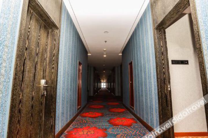 Hotel Interior 6 of 21