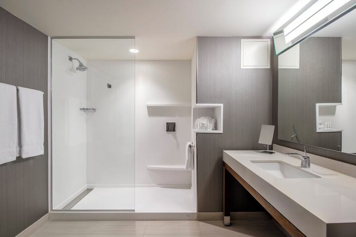 Clean Restrooms