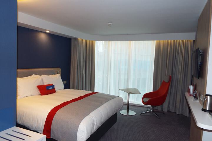 Room 14 of 31