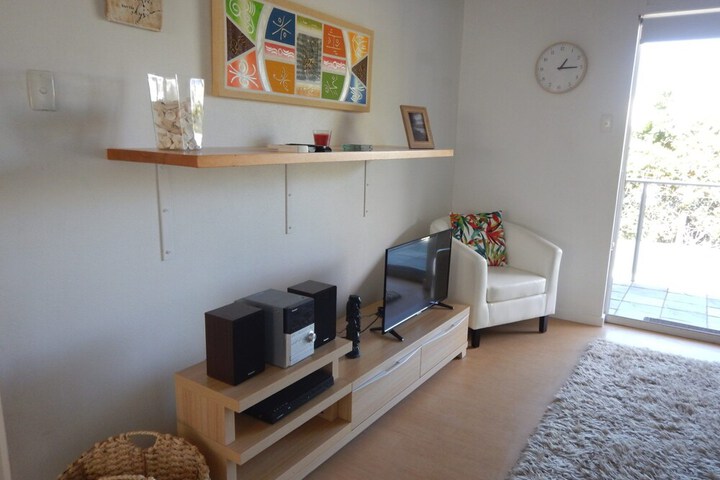 Room 8 of 11