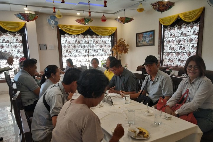 Dining 23 of 40