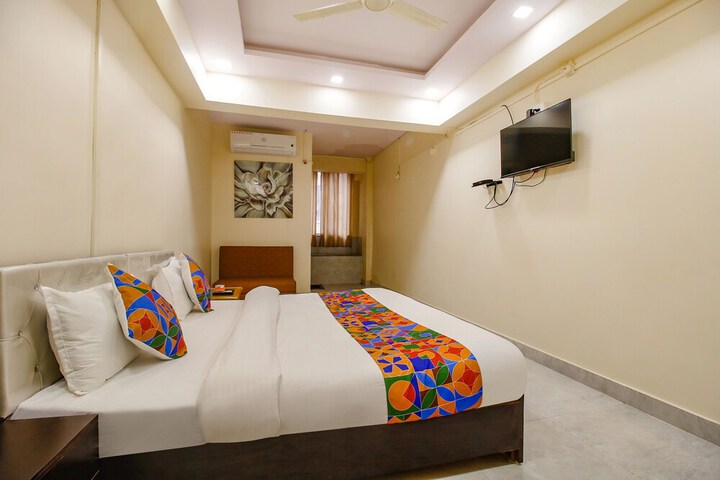 Room 16 of 29