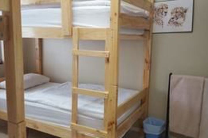 Room 3 of 6