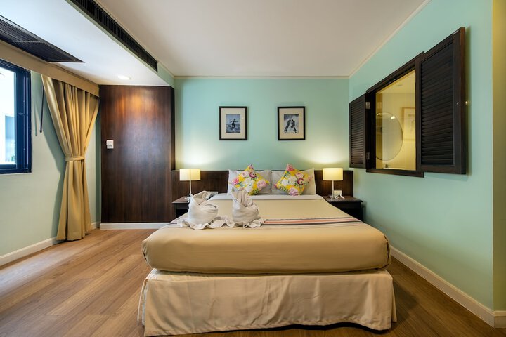 Room 9 of 61