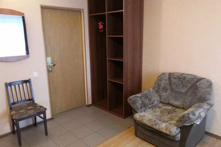 Room 28 of 84