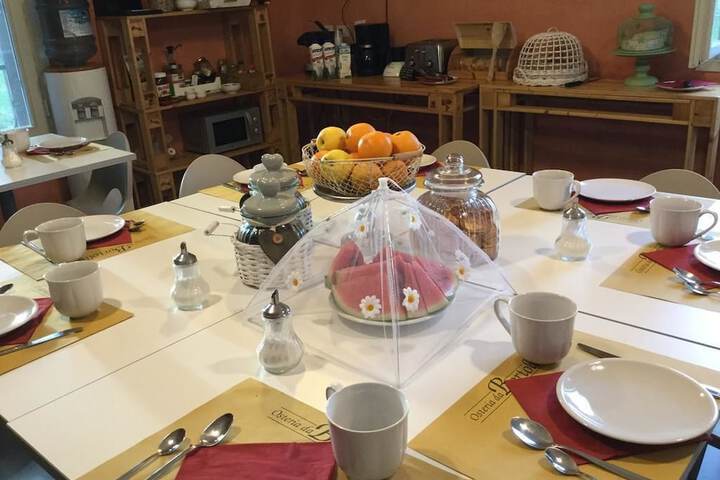 Breakfast/Coffee Service 16 of 37