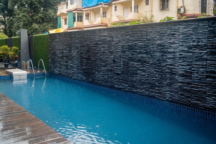 Pool 48 of 74