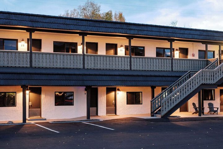 Hotel 53 of 56