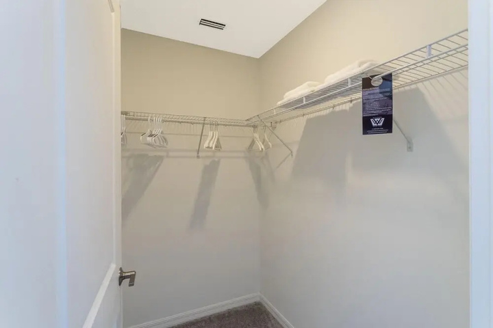 Room 11 of 23