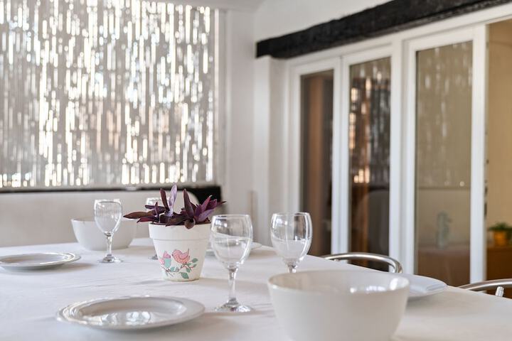 Arty Bungalow in Oliva With Swimming Pool